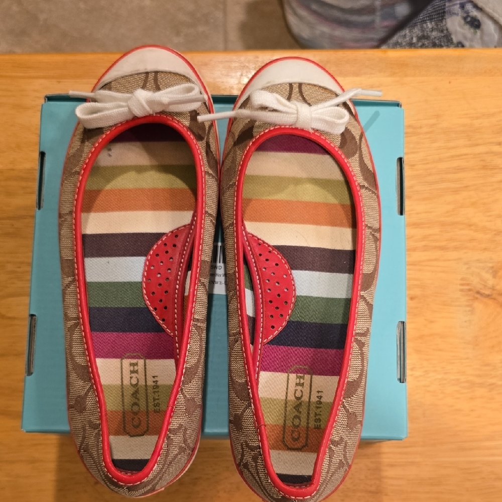 Coach Brown and Pink Dress Shoes Elegant Design